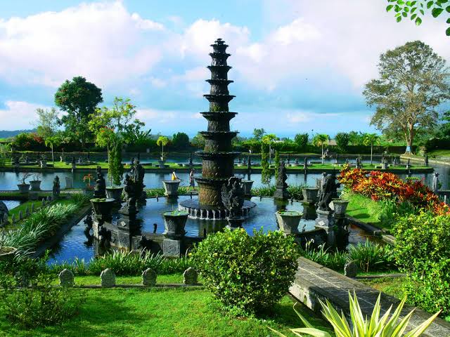 BALI’S  EASTERN